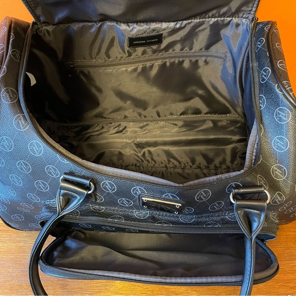 Adrienne Vittadini Duffel Roller Luggage, In Line Skate Wheels Luxury Travel Bag - Picture 9 of 10